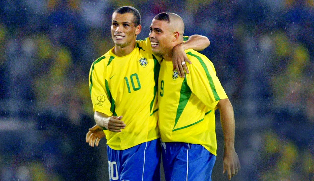 阵容调整滞 阵容调整滞