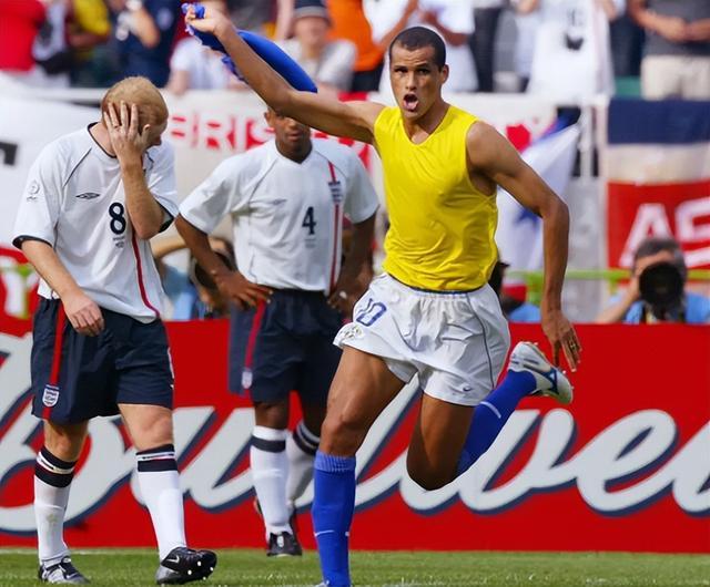 步行者担任 步行者担任