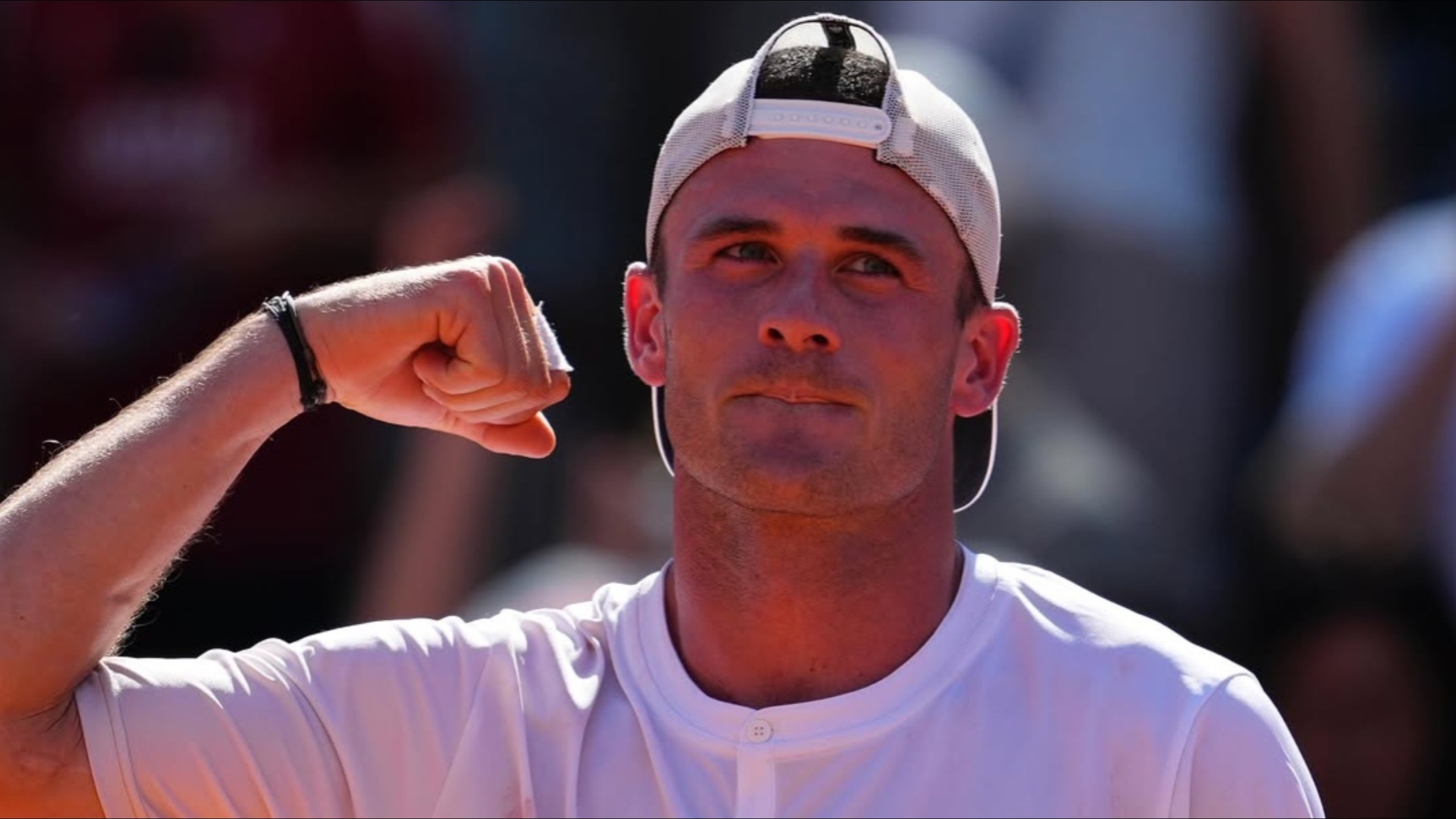 更多的人踏 更多的人踏