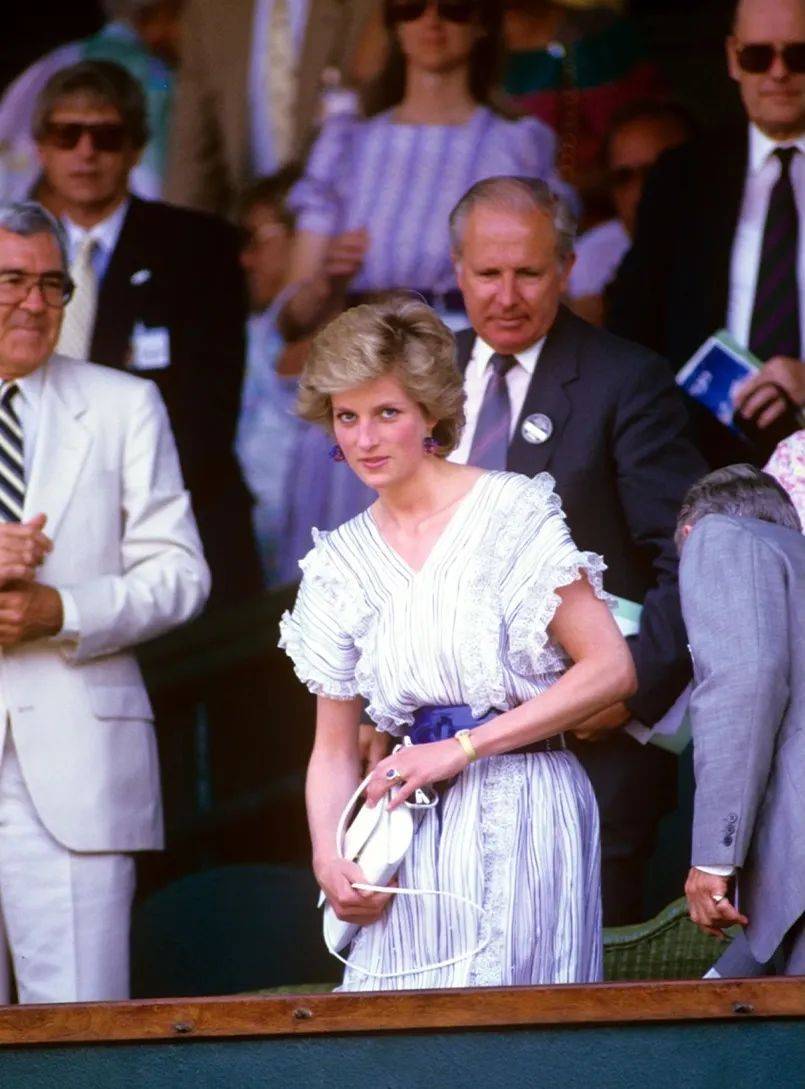 关键时刻挺 关键时刻挺