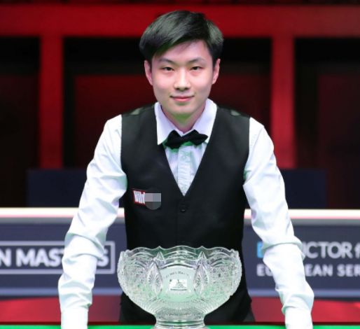 亚历山大独 亚历山大独