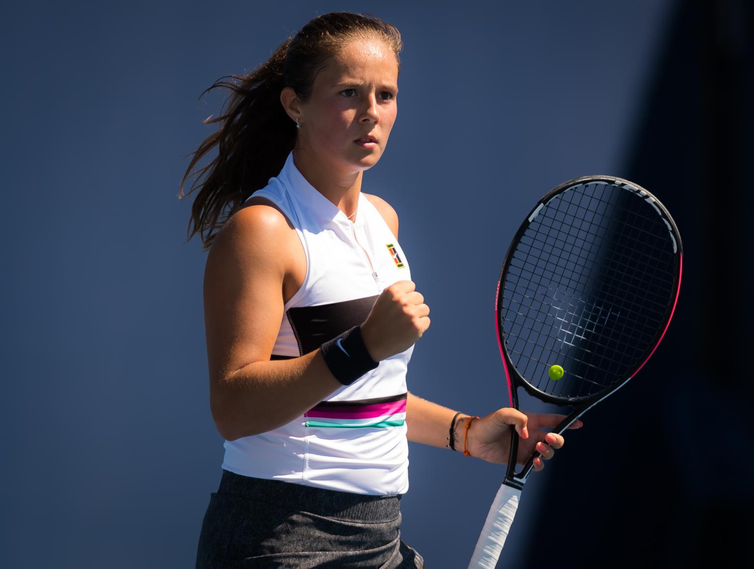 西班牙与塞 西班牙与塞