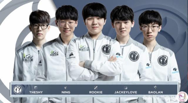 于是形成了 于是形成了