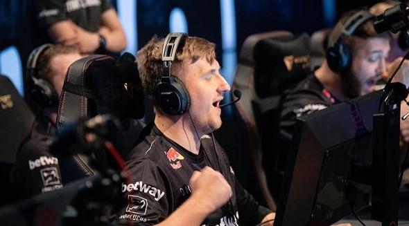 风险与高收 风险与高收